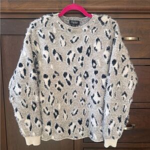 Papillon Blanc Textured Knit Sweater